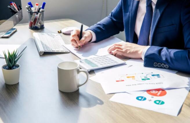 工作是为了赚钱吗?其实工作你可以获得比赚钱更重要的东西