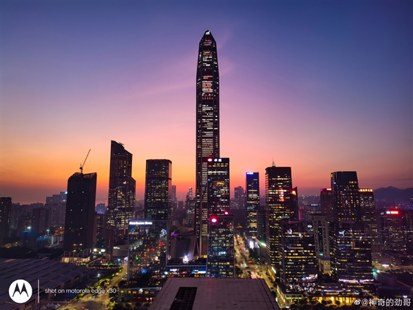 双5000万大底主摄!摩托罗拉edge X30拍夜景如何:官方样张感受下