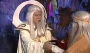 封神演义:姜子牙封神结束之后,为什么武王不让他上朝呢?