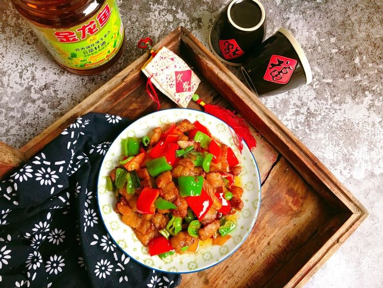 东北农家小炒肉，鲜香入味，麻辣开胃，下饭又解馋