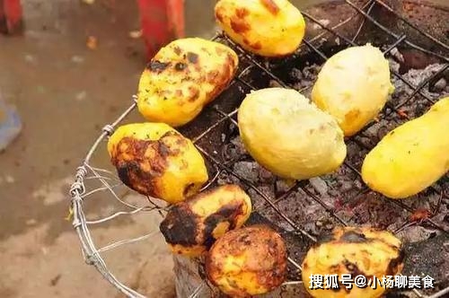 同样是土豆,吃法却天差地别,薯条不算什么,看到迪拜后我跪了