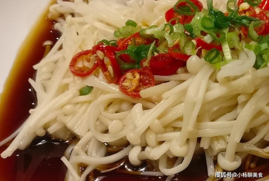 再忙也要自己下厨,这道快手菜 5分钟就完成,适合炎热的夏天