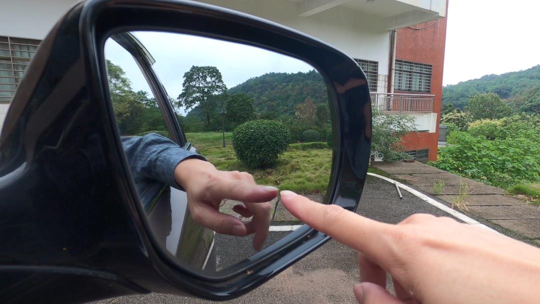 2003年风度怎么调节后视镜(东风风度mx6的后视镜怎么取下来)