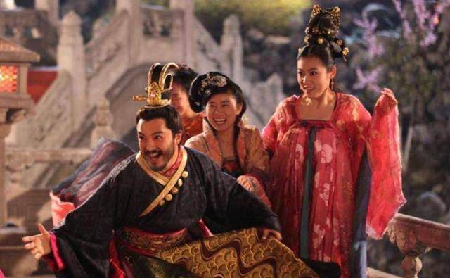 暴君是没有出路的，那么商纣王是如何将自己作下王座？一起来看